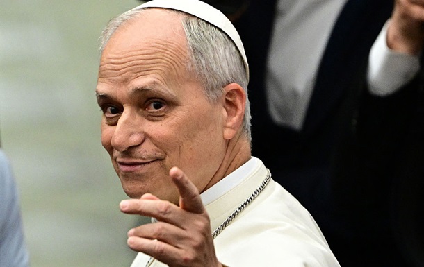 Папа Лев XIV пропонує Ватикан для переговорів України та РФ