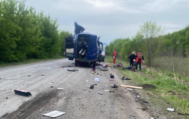 Удар по эвакуационному автобусу: объявлен траур