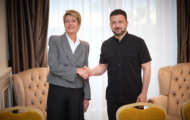 Зеленський обговорив з президенткою Швейцарії тиск на РФ