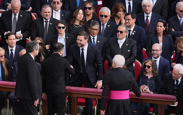 Зеленський зустрівся з Венсом у Римі - ЗМІ