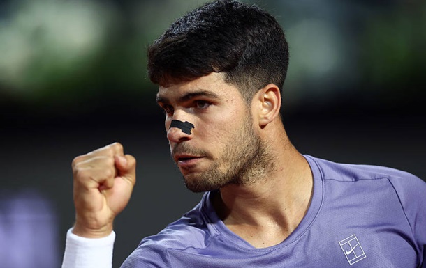 Финальный матч на итальянском турнире остался за Алькарасом