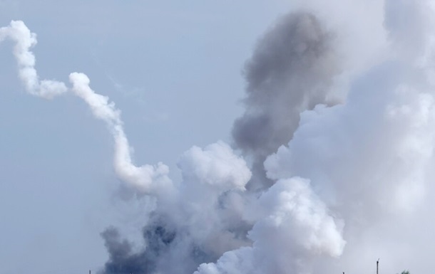 Ночью дроны атаковали Крым, есть попадания - соцсети