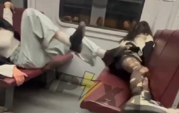 На Киевщине полиция расследует драку двух девушек