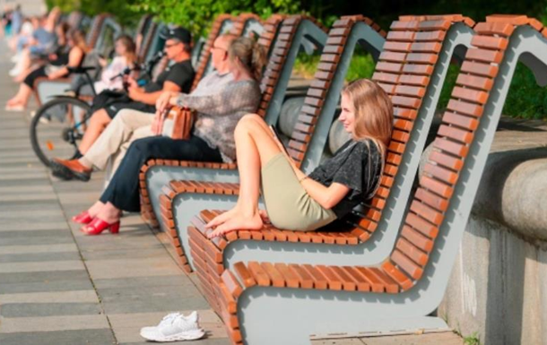 Частка росіян, які вважають Україну ворогом, впала до мінімуму з 2014 року