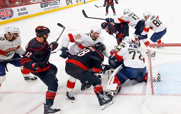 НХЛ: Флорида переграла Кароліну в стартовому матчі