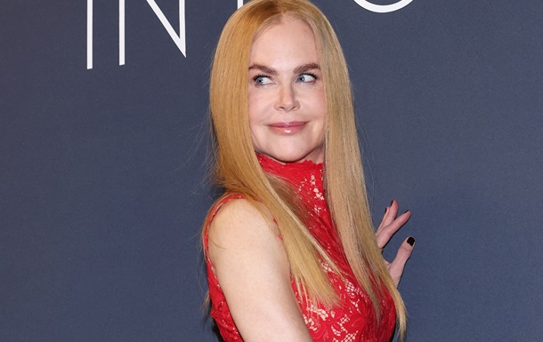 Ніколь Кідман осоромилася з перукою на Каннському кінофестивалі