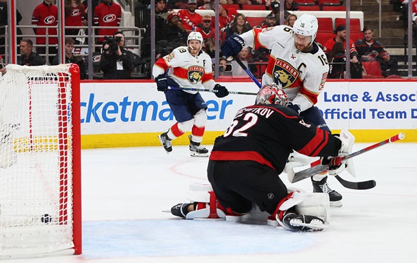 Плей-офф НХЛ: уверенная победа Флориды над Каролиной