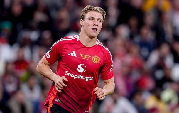 Гранды итальянской Серии A включились в борьбу за нападающего МЮ