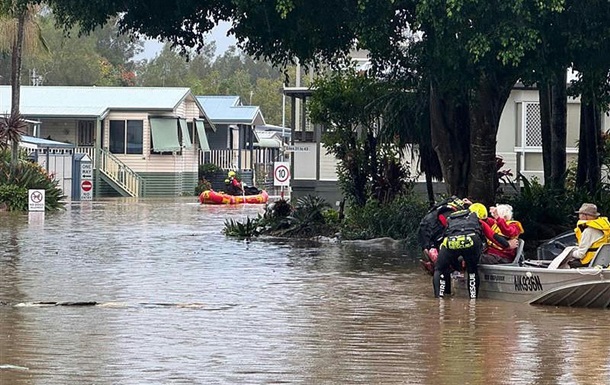 Австралию накрыло рекордное наводнение: есть погибшие