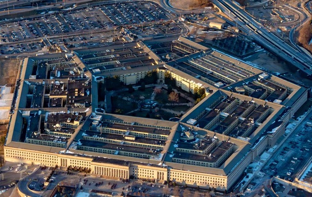 СМИ: Пентагон планирует снизить статус офиса, координирующего помощь Киеву