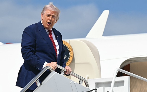 Трамп запланировал на свой день рождения  грандиозный парад 