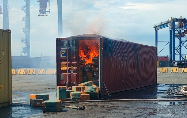 Удар по порту в Одессе: число погибших увеличилось