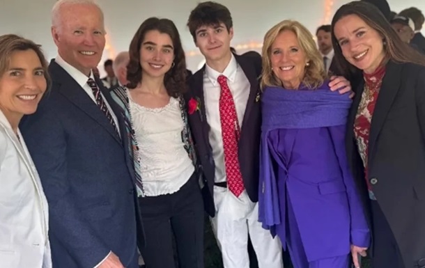 Байден впервые появился на публике после постановки диагноза рак