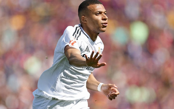 Мбаппе получил Золотую бутсу в сезоне-2024/25