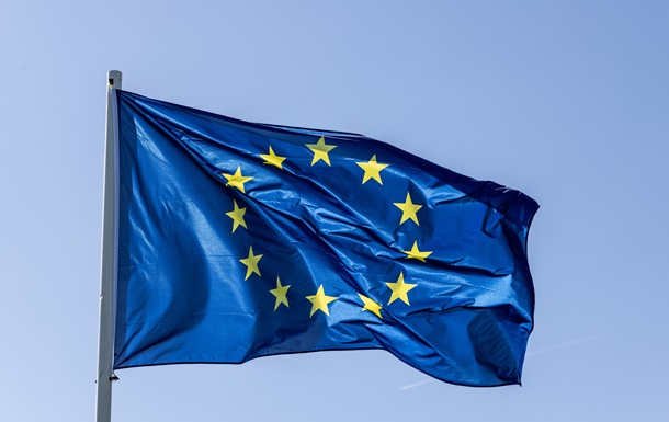 ЕС готовится к поэтапному сворачиванию защиты беженцев из Украины - СМИ