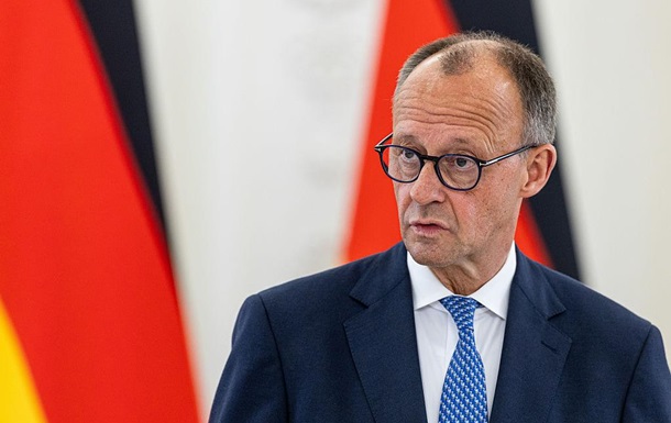 Мерц уточнил заявление о дальних ударах по России