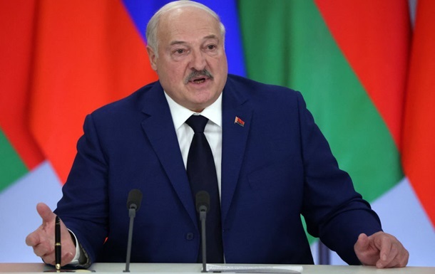 Лукашенко доручив ремонтувати судна для РФ