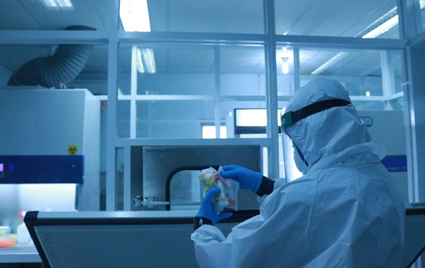 У світі швидко поширюється новий високозаразний варіант COVID-19