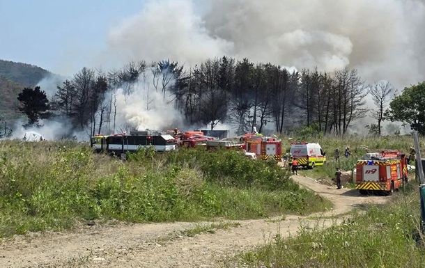 У Південній Кореї розбився військовий літак