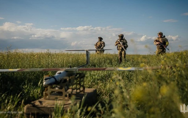 Боестолкновения с россиянами на 11 направлениях - Генштаб