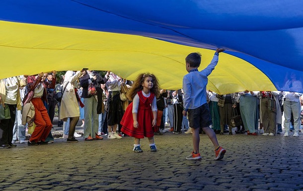 В Украине перенесли День защиты детей