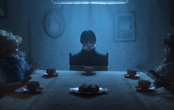 Netflix показал первые минуты второго сезона Венздей