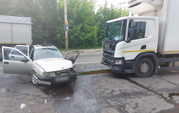 У Луцьку в ДТП загинуло подружжя, постраждали діти