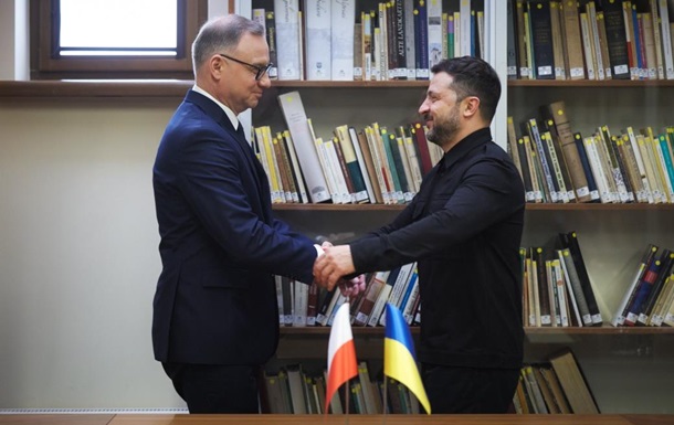 Зеленский встретился с Дудой в Вильнюсе