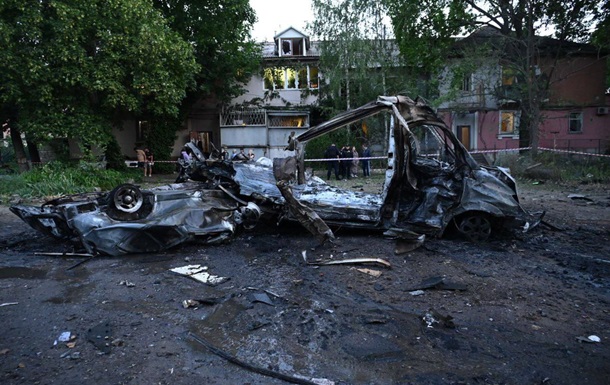Появились фото последствий удара по Одессе