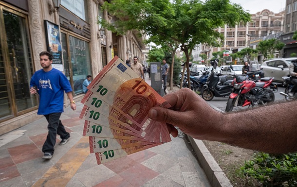 Еврокомиссия одобрила введение евро в Болгарии с 2026 года