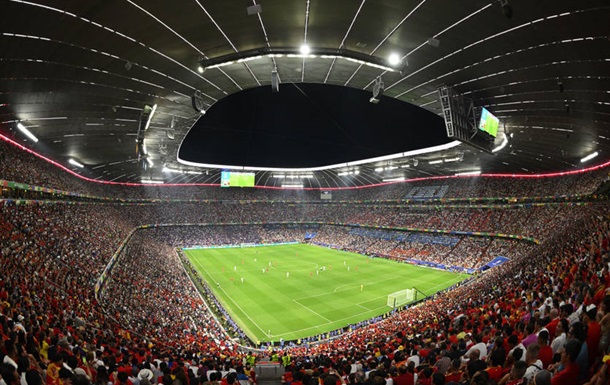 Тиктокеры бесплатно наблюдали вживую за финалом ЛЧ, выйдя из туалета