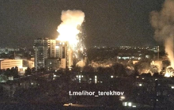 Моменты попаданий в Харькове показали на видео