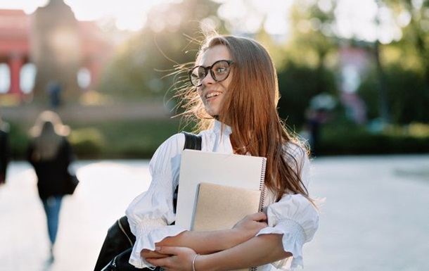 Поступление 2025: госзаказ, цена обучения и профессии, которые уничтожит ИИ