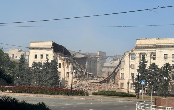 Зеленский о ударе РФ по Херсону: Больные существа