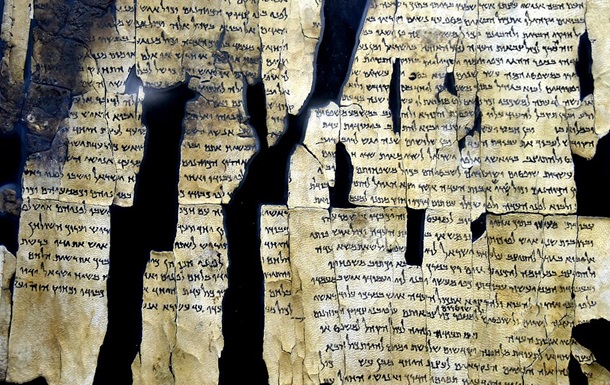 Искусственный интеллект помог точно датировать свитки Мертвого моря