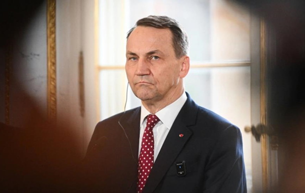 Сікорський пригадав Маску образу