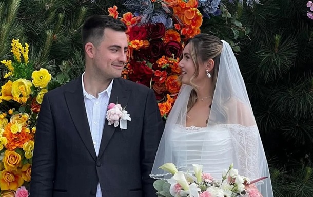 Фіма Константиновський показав фото з власного весілля