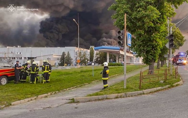 Атака на Тернополь: 10 пострадавших, зафиксировано загрязнение воздуха