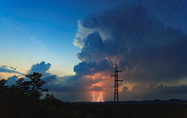 Грози та спека до +37: погода на вихідні