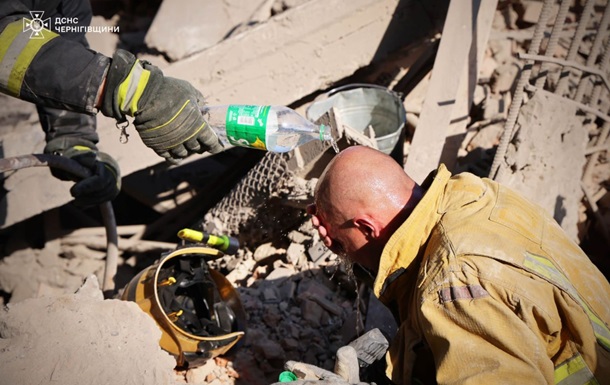 Нічний удар по Чернігову: загинуло двоє людей