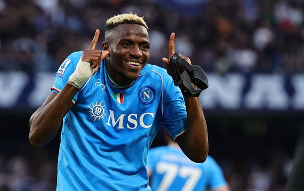 Форвард Наполі Осімген у Саудівську Аравію ні ногою