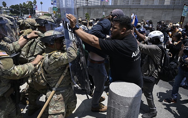 Три дня бунтов. У Трампа угрожают армией