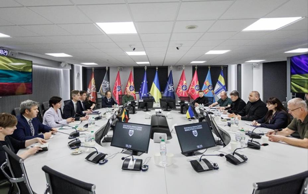 Умєров провів зустріч з главою МЗС Литви