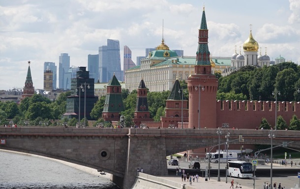 Украина дополнила список рупоров Кремля