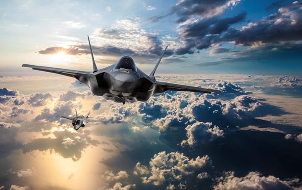 Пентагон значительно сократил заказы на истребители F-35