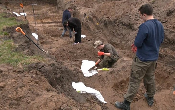 Украина и Польша взаимно предоставили разрешения на проведение эксгумаций