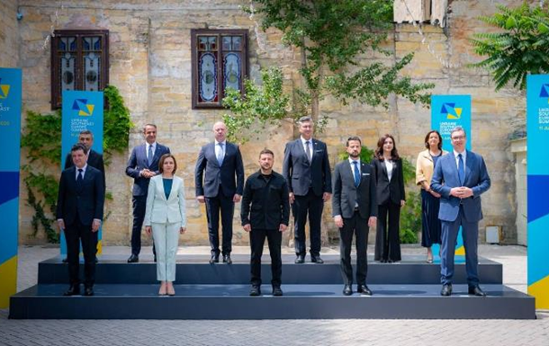 Юго-Восточная Европа поддерживает движение Киева в НАТО