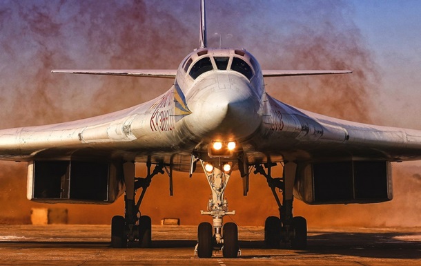 Россияне перебрасывают самолеты подальше