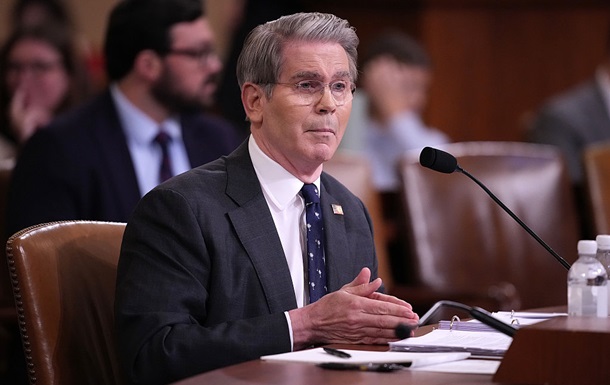 Мінфін США вважає, що країна влітку зіткнеться з дефолтом 