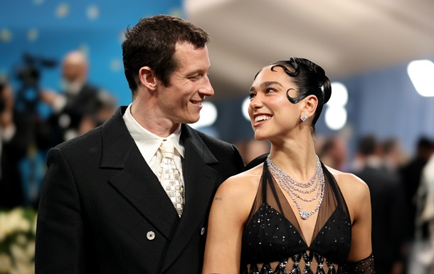 Дуа Ліпа зізналася, що заручена